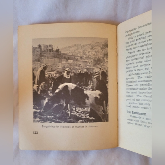 Vintage, A Pocket Guide To The Middle East, 1957, DOD Army Travel Guide - Picture 5 of 8